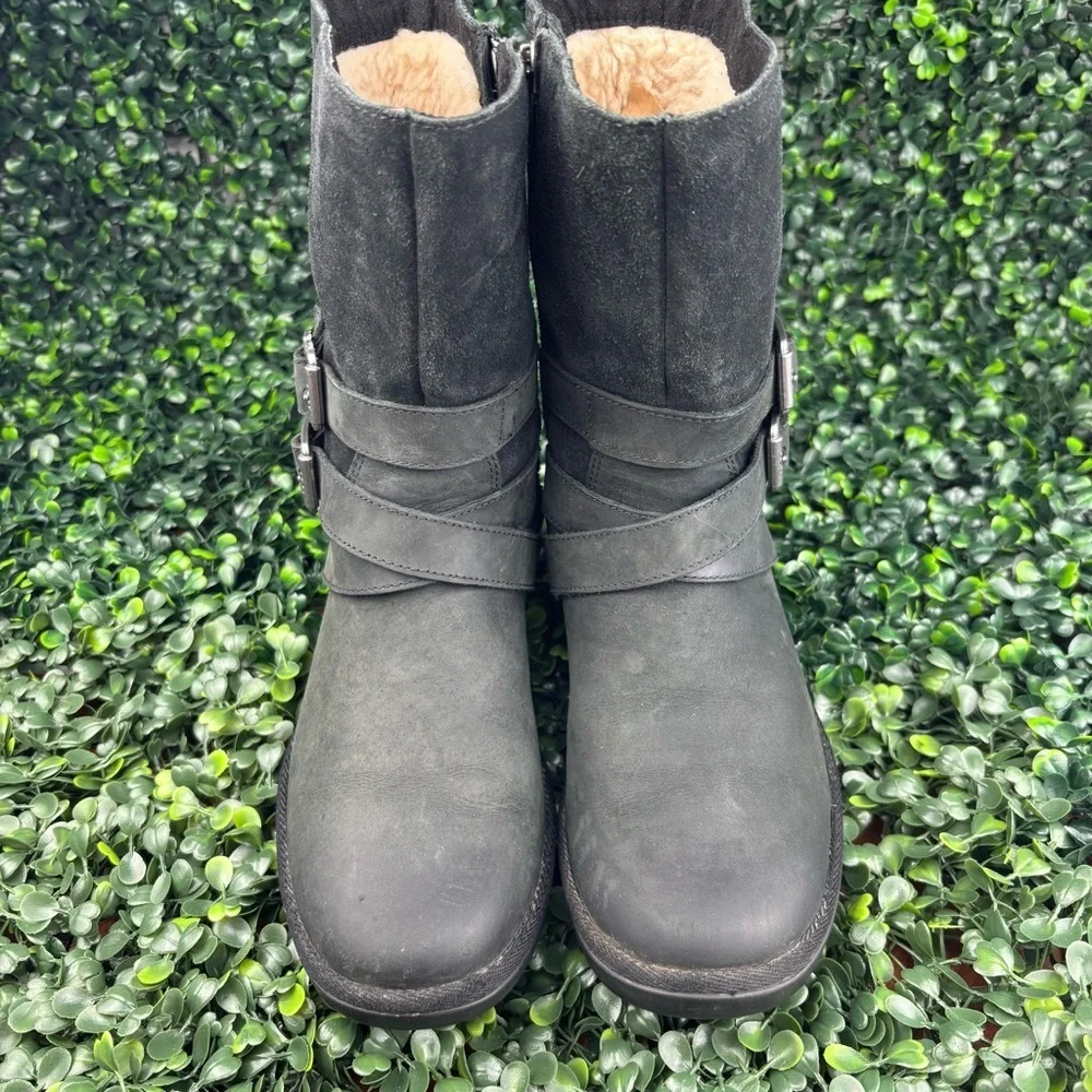UGG LORNA BLACK SUEDE DOBLE BUCKLE STRAPS BOOTS SIZE 5.5 Woman